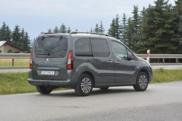 Peugeot Partner II 2018 Peugeot Partner 1.2T nawi doinwestowany Car Play, zdjęcie 9