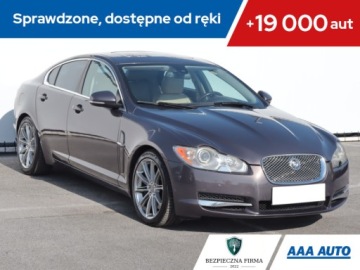Jaguar XF I Sedan 3.0D V6 210KM 2009