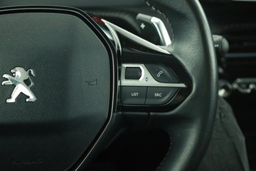 Peugeot 2008 II SUV 1.2 PureTech 130KM 2021 Peugeot 2008 1.2 PureTech, Salon Polska, zdjęcie 17