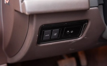 Jaguar XF II Sedan 2.0 i4D 180KM 2016 Jaguar XF XF 2.0D 180KM Full Pano LEdy Skora Camera Navi Full ASO 2.0, zdjęcie 17