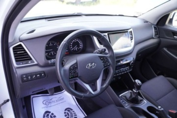 Hyundai Tucson III SUV 1.7 CRDI 115KM 2016 Hyundai Tucson Duza NaviKlimatronicGrzane FoteleAsystentyTempomatFull Serw, zdjęcie 12