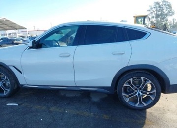 BMW X6 G06 2020 BMW X6 2020, 3.0L, od ubezpieczalni 3.0 Benzyna 335KM, zdjęcie 3