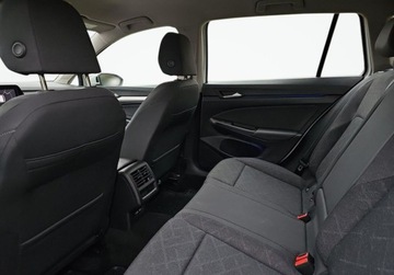 Volkswagen Golf VIII Variant 2.0 TDI 115KM 2023 Volkswagen Golf Variant 2.0 TDI 115KM 1WL SalonPL Czujniki Grupa Adamowscy, zdjęcie 12