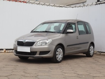 Skoda Roomster Mikrovan Facelifting 1.2 TSI 85KM 2011 Skoda Roomster 1.2 TSI, Salon Polska, zdjęcie 1