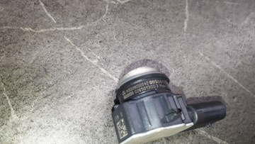 A0009050242 SENZOR PARKOVÁNÍ MERCEDES W176 ŠEDÝ