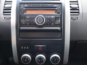 Nissan X-Trail II 2.0 dCi 150KM 2008 Nissan X-Trail 2.0 dCi, 4X4, Klima, Klimatronic, zdjęcie 11