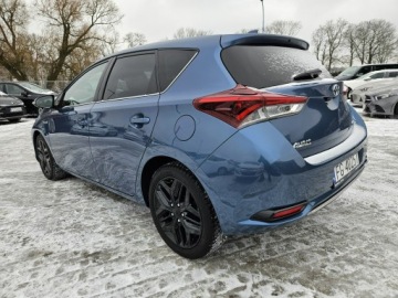 Toyota Auris II Hatchback 5d Facelifting 1.8 Hybrid 136KM 2017 Toyota Auris 1,8 Hybryda 136KM automat kamera, zdjęcie 3