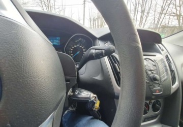 Ford Focus III Kombi 1.6 Duratec 105KM 2011 Ford Focus Ford Focus 1.6 TI-VCT Ambiente 1.6 Benzyna 105KM, zdjęcie 17