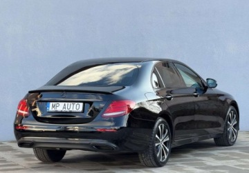 Mercedes Klasa E W213 Limuzyna 2.0 220d 194KM 2019 Mercedes-Benz Klasa E 195KM 220d 4matic salon Polska kamera 2.0 Diesel, zdjęcie 5