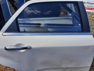 CHRYSLER 300C LISTWA CHROM PRAWY TYL zamek szyba