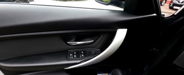 BMW Seria 3 F30-F31-F34 Touring Facelifting 2.0 318d 150KM 2015 BMW Seria 3 Automat 8G Nawigacja Lampy Full Led 2 komplety felg Lato 18 Zi, zdjęcie 30