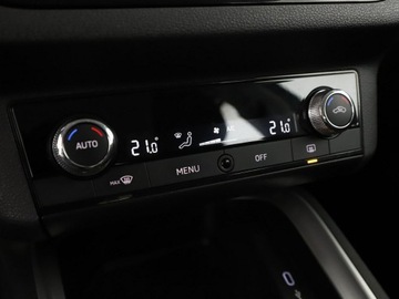 Skoda Scala Hatchback 1.0 TSI 115KM 2019 Škoda Scala Skoda Scala Klimatyzacja Kamera, zdjęcie 27