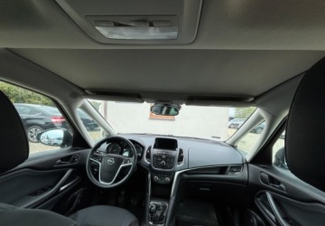 Opel Zafira C Tourer 2.0 CDTI ECOTEC 130KM 2011 Opel Zafira 7 osobowy 2.0 Diesel 131KM, zdjęcie 17