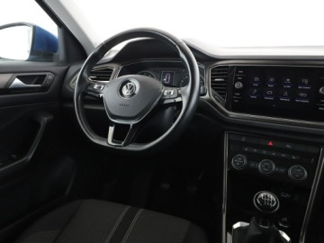 Volkswagen T-Roc I SUV 1.0 TSI 115KM 2018 Volkswagen T-Roc klima auto grzane fotele navi, zdjęcie 15