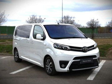 Toyota Proace II Furgon Medium 2.0 D-4D 177KM 2022 Toyota ProAce Toyota PROACE VERSO 7 osobowy VIP 2.0 Diesel 177KM