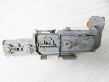 ВСТАВКА ФОНАРЯ ЛЕВАЯ ЗАДНЯЯ OPEL VECTRA C