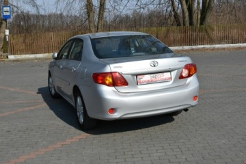 Toyota Corolla X Sedan 1.6 Valvematic 132KM 2009 Toyota Corolla 1.6Benzyna VVT-i 132KM 2009r. SALON, zdjęcie 17