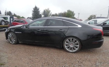 Jaguar XJ VII X351 Sedan SWB 3.0L V6D 600 275KM 2012 Jaguar XJ 2012r, 3.0 Diesel, AUTOMAT, Uszkodzony prawy bok, Jezdzi. 3.0, zdjęcie 23