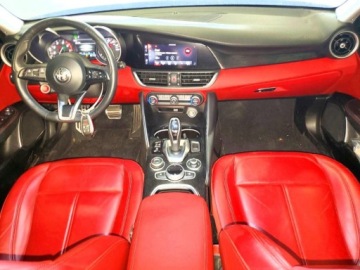 Alfa Romeo Giulia II Sedan Facelifting 2.0 Turbo 280KM 2021 Alfa Romeo Giulia Sport 2021 2.0 Benzyna 280KM, zdjęcie 8