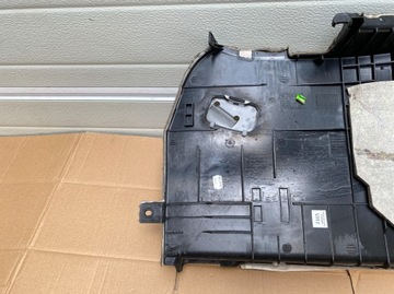 BMW 5 E61 ОБИВКА БАГАЖНИКА ЛЕВАЯ