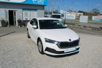 Skoda Octavia IV Liftback 2.0 TDI 115KM 2022 Škoda Octavia Skoda Octavia AMBITION F-vat Salon, zdjęcie 3