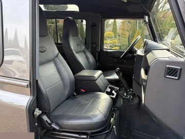 Land Rover Defender III 90 Station Wagon 2.2 TD4 122KM 2016 Land Rover Defender Limited Edition 90 DPF E 122KM 2016r możliwa zamiana, zdjęcie 5