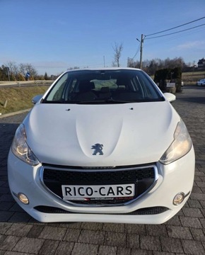 Peugeot 208 I Hatchback 3d 1.4 VTI 95KM 2015 Peugeot 208 1.4 BenzynaLPG 95KM, zdjęcie 4
