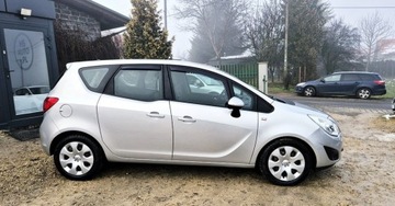 Opel Meriva II Mikrovan 1.4 Turbo ECOTEC 120KM 2011 Opel Meriva 1.4 Benzyna 120KM, zdjęcie 9
