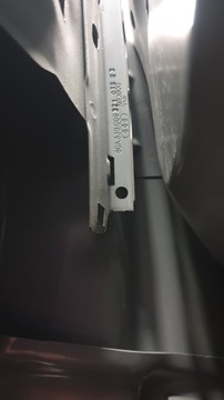 AUDI Q5 80A DVEŘE PRAVÉ ZADNÍ