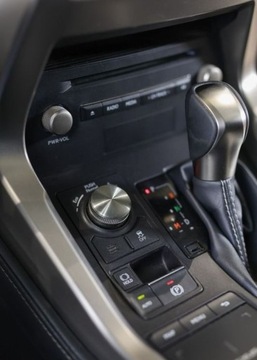 Lexus NX I SUV Facelifting 300 238KM 2018 Lexus NX 300 Elegance AWD 2.0 Benzyna 238KM, zdjęcie 16