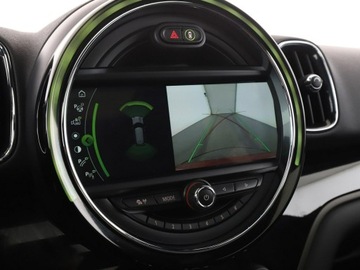 Mini Countryman F60 Crossover 1.5 Plug-in Hybrid 224KM 2018 Mini Countryman Cooper S ALL4 PHEV Chili Panorama, zdjęcie 23