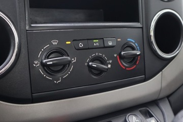 Peugeot Partner II Tepee 1.6 120KM 2010 Peugeot Partner 1.6 16V, Klima, Tempomat, zdjęcie 14