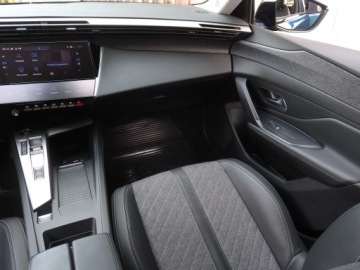 Peugeot 408 Crossover Plug-In 1.6 Plug-In Hybrid 180KM 2023 Peugeot 408 Hybrid 180, Salon Polska, zdjęcie 7