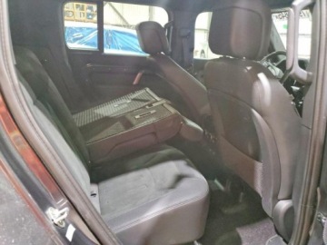 Land Rover Defender IV (L663) 2023 Land Rover Defender 2023r., 4x4, 5.0L 5.0 Benzyna 518KM, zdjęcie 8