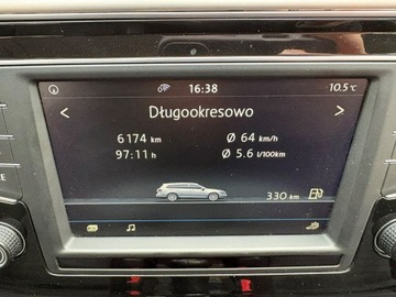 Volkswagen Passat B8 Variant 1.4 TSI BlueMotion Technology ACT 150KM 2017 Volkswagen Passat Variant 1.4 TSI 150 KM Highline, zdjęcie 27