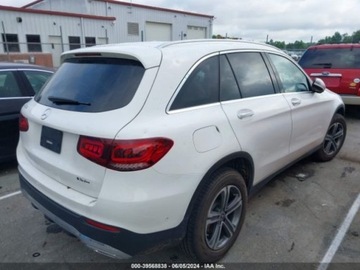 Mercedes GLC C253 2021 Mercedes-Benz GLC 2021 Mercedes-Benz GLC GLC 300 SUV 2.0 Benzyna 255KM, zdjęcie 3