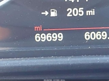 BMW Seria 5 F10-F11 2015 BMW Seria 5 2015 BMW 528I XDRIVE 2.0 Benzyna 240KM, zdjęcie 15