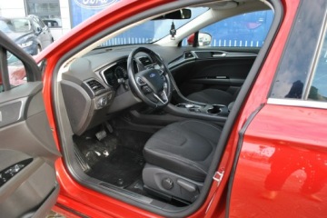 Ford Mondeo V Liftback Facelifting 2.0 EcoBlue 150KM 2020 Ford Mondeo Liftback Titanium 2,0EcoBlue 150KM A8, zdjęcie 12