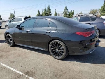 Mercedes CLA C118/X118 2021 Mercedes-Benz CLA 2021, 2.0L, od ubezpieczalni 2.0 Benzyna 221KM, zdjęcie 4