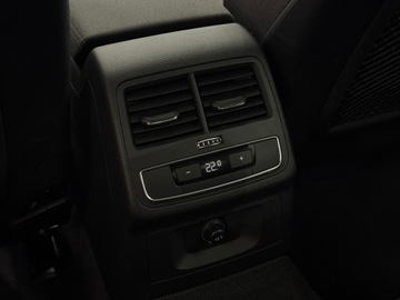 Audi A4 B9 Limousine Facelifting 2.0 35 TFSI 150KM 2023 Audi A4 Limousine 35 TFSI S Line S Tronic / Ambien, zdjęcie 12