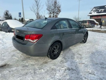 Chevrolet Cruze Sedan 2.0 TD 150KM 2010 Chevrolet Cruze Chevrolet Cruze 2,0 Diesel Zadbany Zamiana 2.0 Diesel 150KM, zdjęcie 12