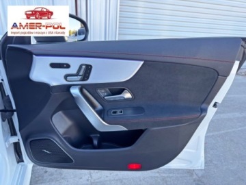 Mercedes CLA C118/X118 2024 Mercedes-Benz CLA Mercedes-Benz AMG CLA 35 4MATIC 2024r. 2.0 Benzyna 302KM, zdjęcie 11