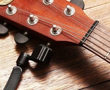 РУКОЯТКА ДЛЯ НАМОТКИ СТРУН TRITON TR-S31 С ЛЕБЕДКОЙ ДЛЯ РЕЗКИ СТРУНЫ