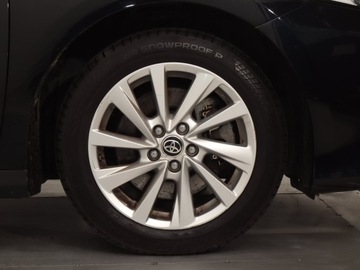 Toyota Camry IX Sedan 2.5 Hybrid Dynamic Force 218KM 2021 Toyota Camry 2.5 Hybrid, Salon Polska, zdjęcie 14