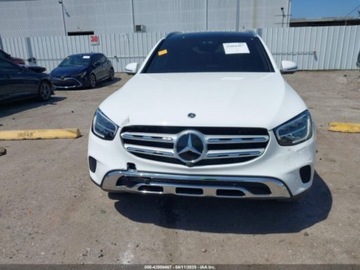 Mercedes GLC C254/X254 2022 Mercedes-Benz GLC 300 2022 2.0l 2.0 Benzyna 255KM, zdjęcie 8
