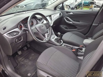 Opel Astra K Hatchback 5d 1.6 CDTI 95KM 2016 Opel Astra 1,6 cdti klima elektryka wspomaganie alu navi oplacona 1.6, zdjęcie 9