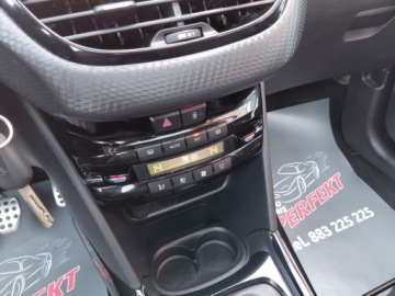 Peugeot 2008 I SUV Facelifting 1.6 BlueHDi 99KM 2017 Peugeot 2008 Navi Kamera Panorama Klimatronik Alu 1.6 Diesel 100KM, zdjęcie 23