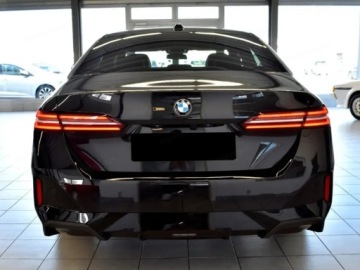 BMW Seria 5 G90-91 Touring 2.0 520d 197KM 2025 BMW Seria 5 520d Sport Sedan 2.0 (197KM) 2025, zdjęcie 3
