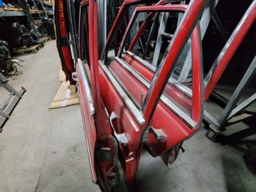 Дверь передняя левая Mercedes 115 W114 W115 передняя