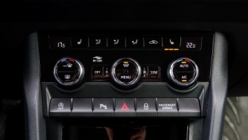 Skoda Karoq Crossover 1.5 TSI ACT 150KM 2018 Karoq .. Klimatronik .. Ledy .. Hak .. Nawigacja .. Grzane Szyby i Fotele ., zdjęcie 19